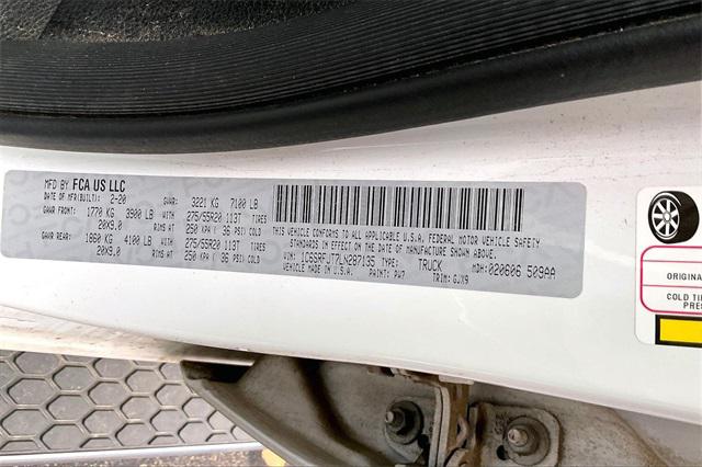 2020 RAM 1500 Laramie Crew Cab 4x4 57 Box 2020 RAM 1500 Laramie Crew Cab 4x4 57 Box