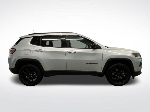 2025 Jeep Compass Latitude 4x4 2025 Jeep Compass Latitude 4x4