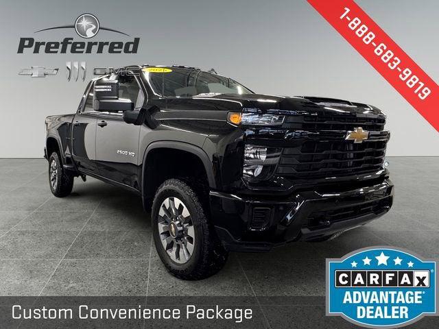 2025 Chevrolet Silverado 2500HD 4WD Crew Cab Standard Bed Custom