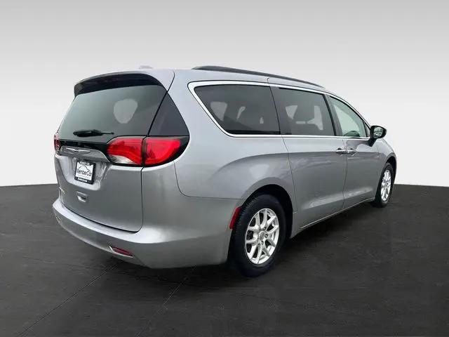 2020 Chrysler Voyager LXI