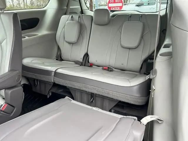 2020 Chrysler Voyager LXI