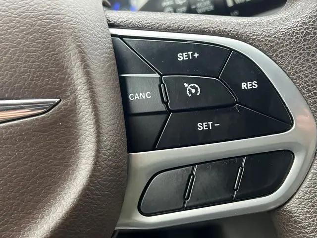 2020 Chrysler Voyager LXI