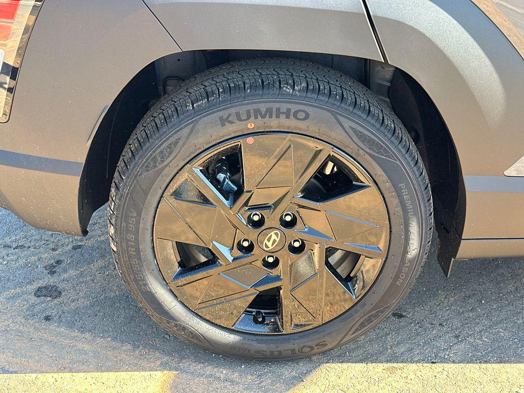 New 2026 Gray Pearl HYUNDAI SEL Sport FWD image 18