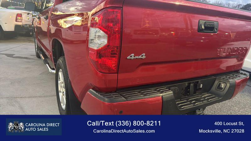 2017 Toyota Tundra SR5 5.7L V8