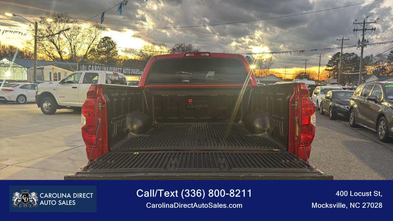2017 Toyota Tundra SR5 5.7L V8