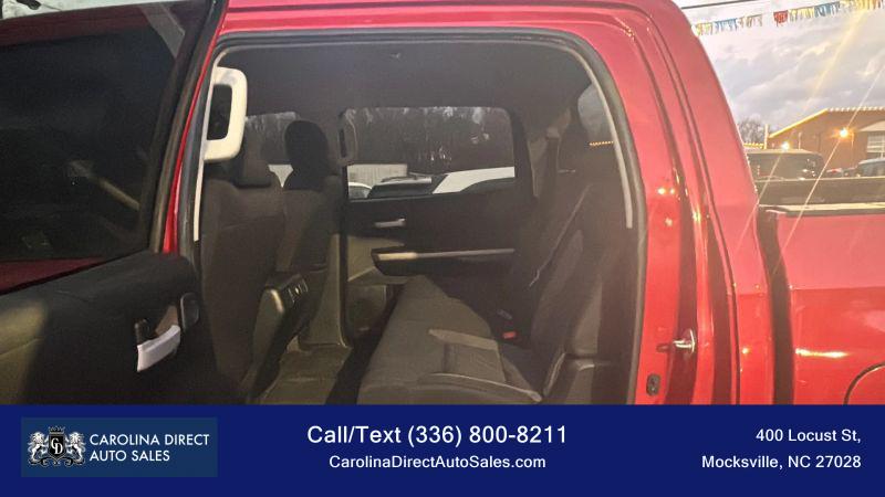 2017 Toyota Tundra SR5 5.7L V8
