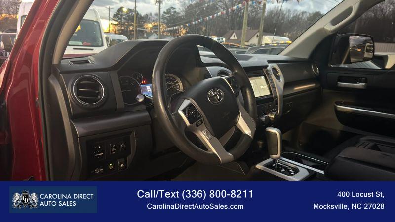 2017 Toyota Tundra SR5 5.7L V8