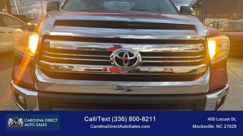 2017 Toyota Tundra SR5 5.7L V8