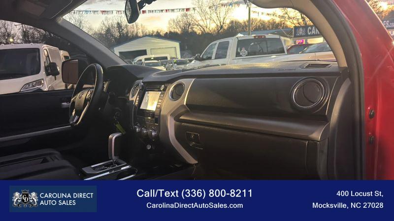 2017 Toyota Tundra SR5 5.7L V8