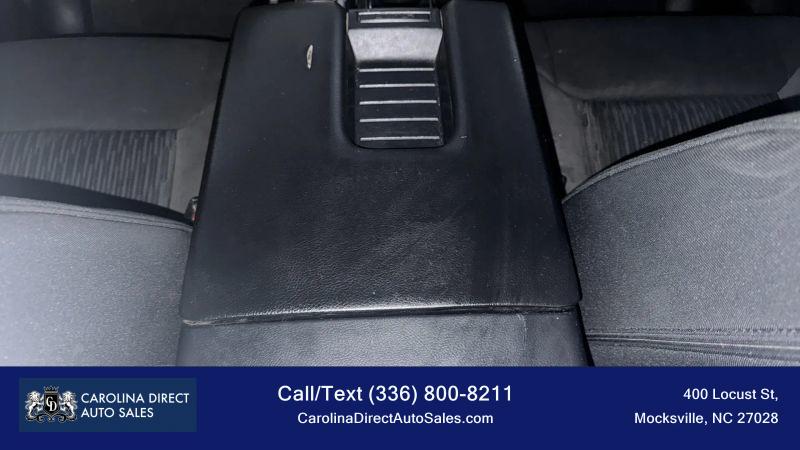 2017 Toyota Tundra SR5 5.7L V8