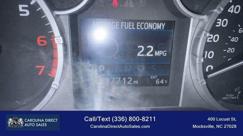 2017 Toyota Tundra SR5 5.7L V8