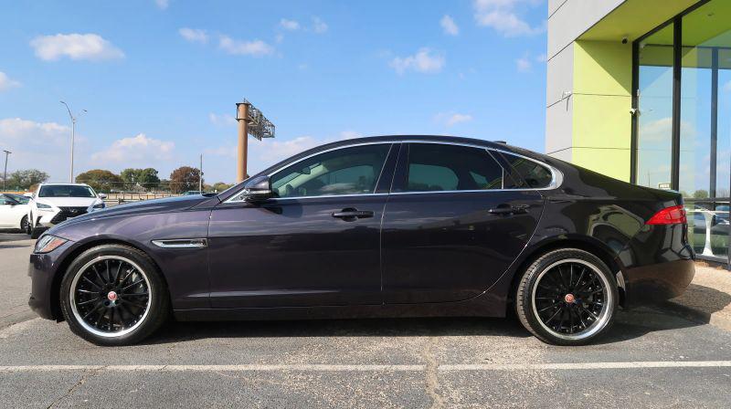 2017 Jaguar XF 35t Prestige