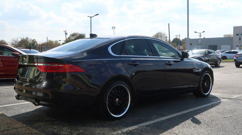 2017 Jaguar XF 35t Prestige