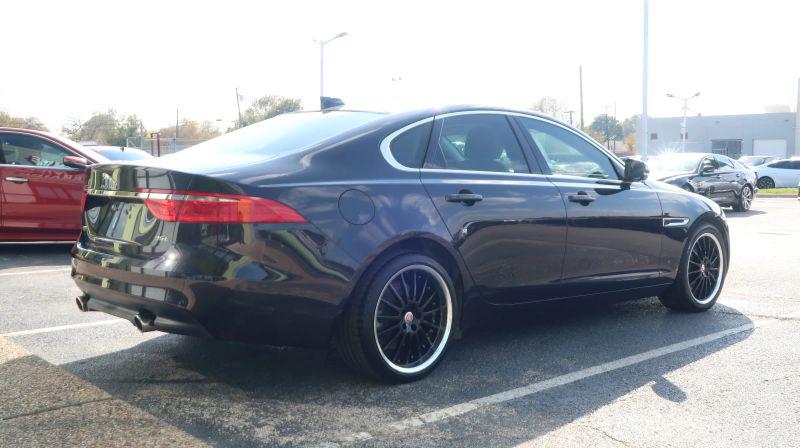 2017 Jaguar XF 35t Prestige