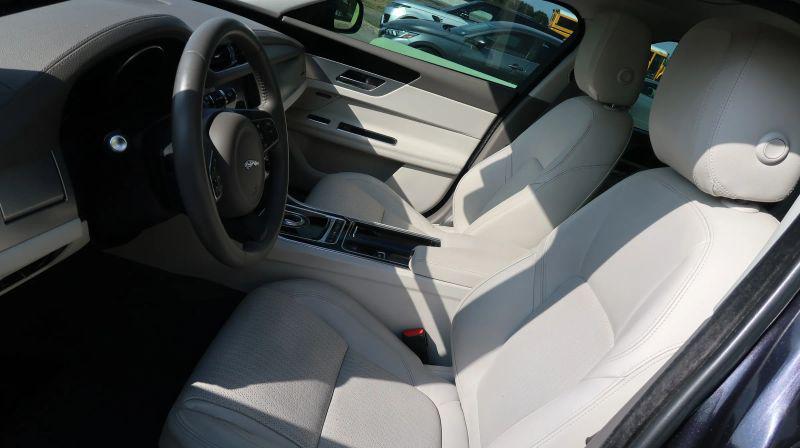 2017 Jaguar XF 35t Prestige