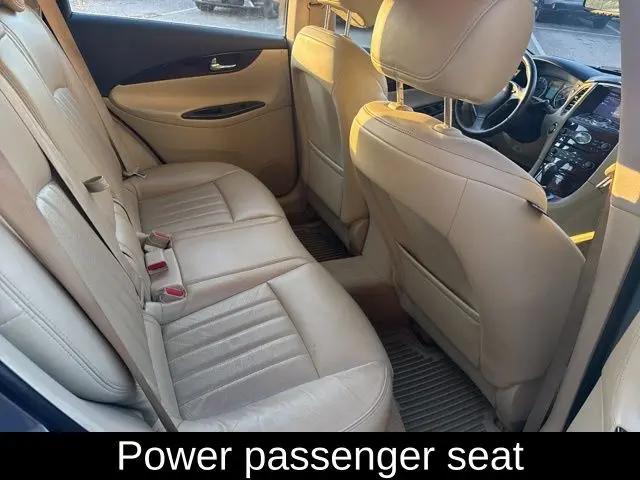 2017 INFINITI QX50 Standard