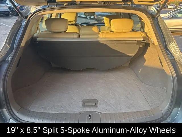 2017 INFINITI QX50 Standard