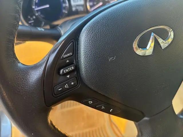 2017 INFINITI QX50 Standard