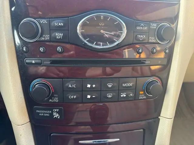 2017 INFINITI QX50 Standard