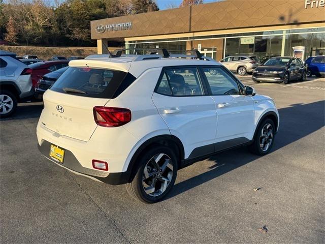 2025 Hyundai Venue SEL 2025 Hyundai Venue SEL