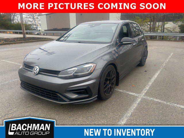 2019 Volkswagen Golf R 2.0T w/DCC & Navigation 2019 Volkswagen Golf R 2.0T w/DCC & Navigation