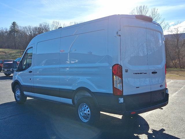 2026 Ford Transit Cargo Van T-250 148" Med Rf 9150 GVWR AWD