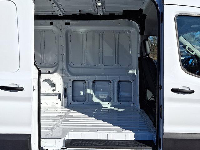 2026 Ford Transit Cargo Van T-250 148" Med Rf 9150 GVWR AWD