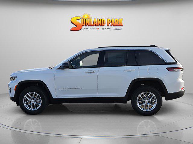 2025 Jeep Grand Cherokee Laredo 4x2
