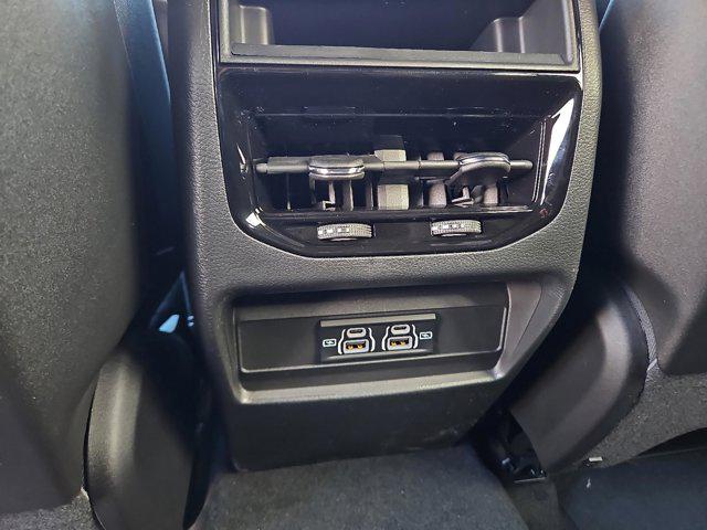 2025 Jeep Grand Cherokee Laredo 4x2