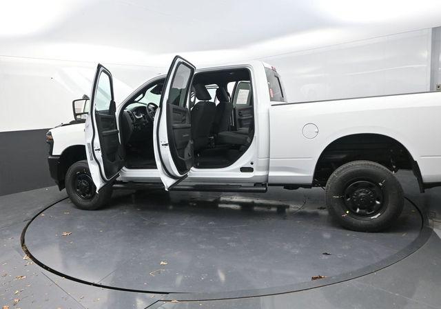 2026 Ram 2500 Tradesman Crew Cab 4x4 6'4" Box