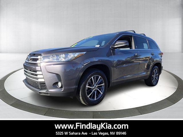 2019 Toyota Highlander XLE's photo