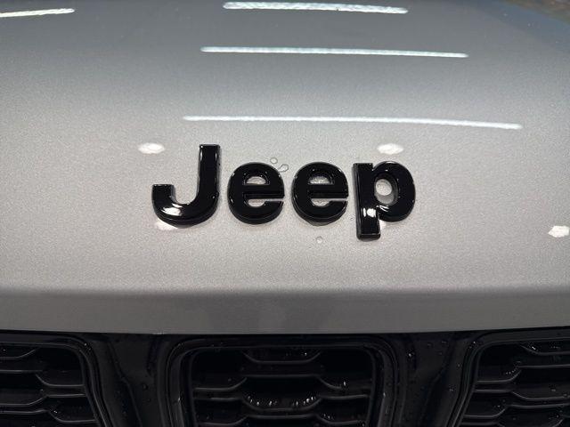 2025 Jeep Grand Cherokee L Altitude X 4x4