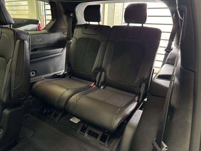 2025 Jeep Grand Cherokee L Altitude X 4x4