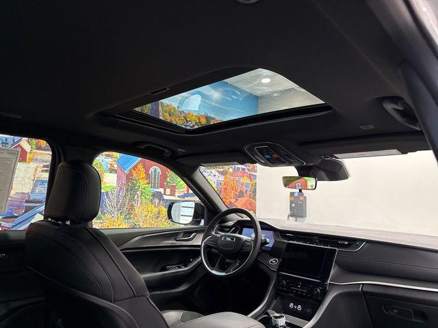 2025 Jeep Grand Cherokee L Altitude X 4x4