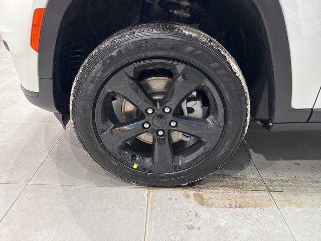 2025 Jeep Grand Cherokee L Altitude X 4x4