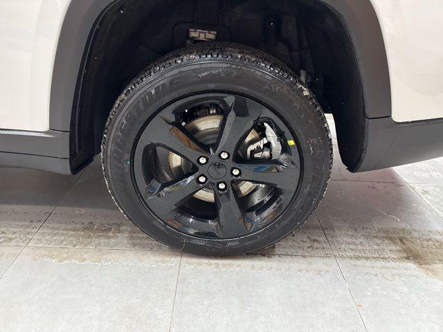 2025 Jeep Grand Cherokee L Altitude X 4x4