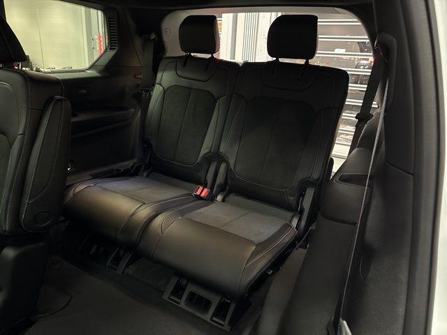 2025 Jeep Grand Cherokee L Altitude X 4x4