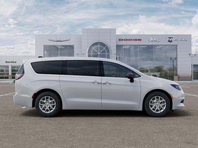 2026 Chrysler Voyager LX