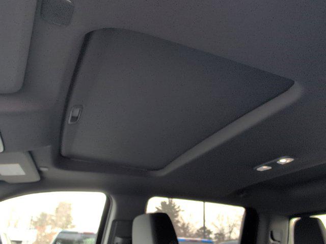 2025 Chevrolet Silverado 1500 4WD Crew Cab Short Bed RST