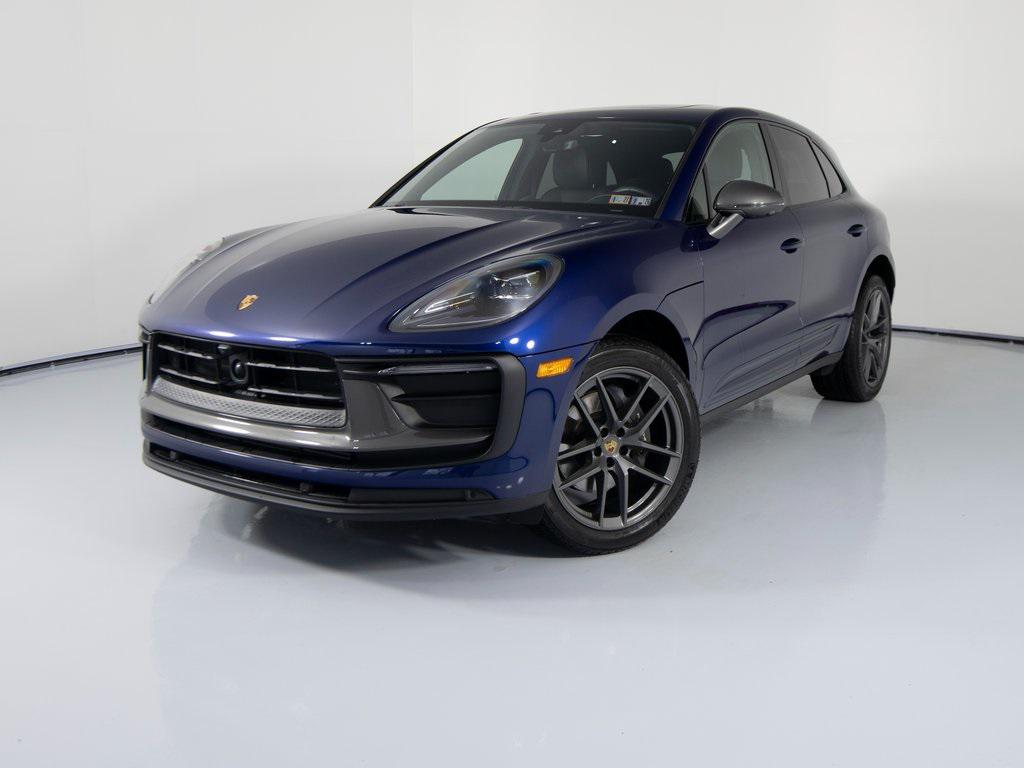 /2024 Porsche Macan