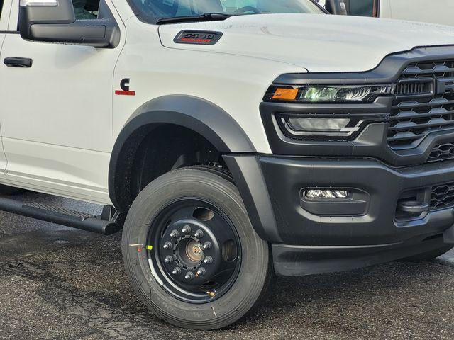 2026 RAM Ram 5500 Chassis Cab RAM 5500 TRADESMAN CHASSIS CREW CAB 4X4 60 CA