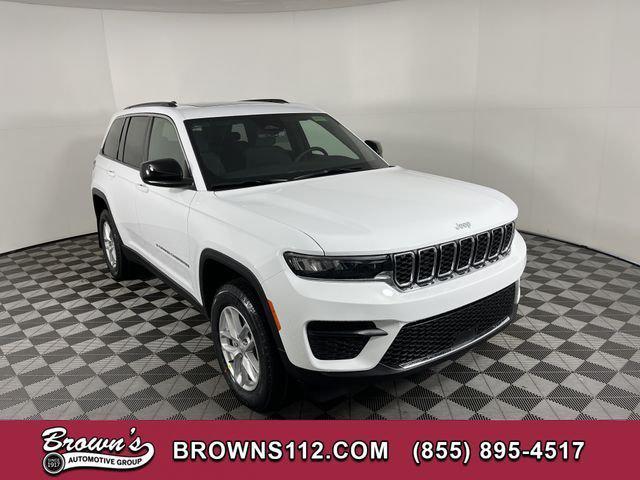 2025 Jeep Grand Cherokee GRAND CHEROKEE LAREDO X 4X4
