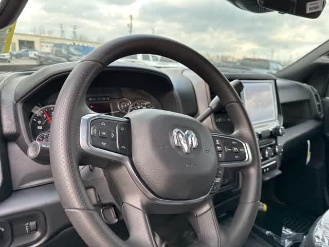 2026 RAM Ram 2500 RAM 2500 TRADESMAN CREW CAB 4X4 64 BOX