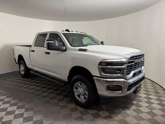 2026 RAM Ram 2500 RAM 2500 TRADESMAN CREW CAB 4X4 64 BOX