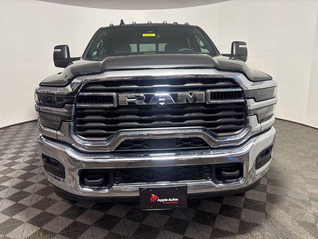 2026 RAM Ram 2500 RAM 2500 TRADESMAN CREW CAB 4X4 64 BOX