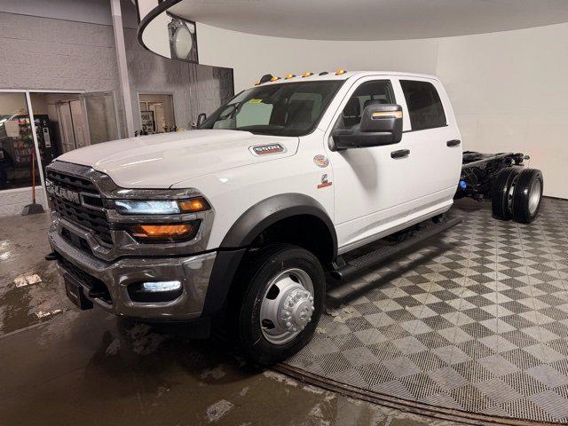 2026 RAM Ram 5500 Chassis Cab RAM 5500 TRADESMAN CHASSIS CREW CAB 4X4 84 CA