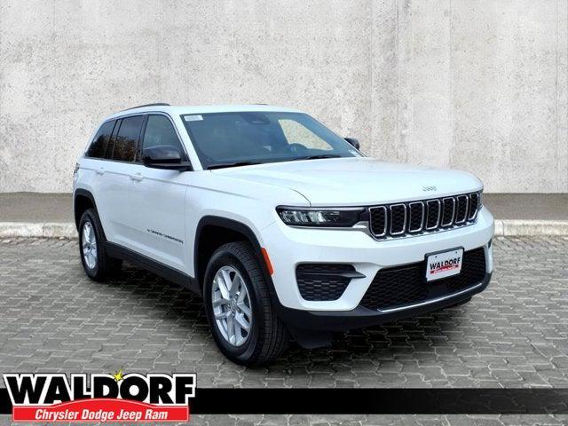 2025 Jeep Grand Cherokee GRAND CHEROKEE LAREDO X 4X4
