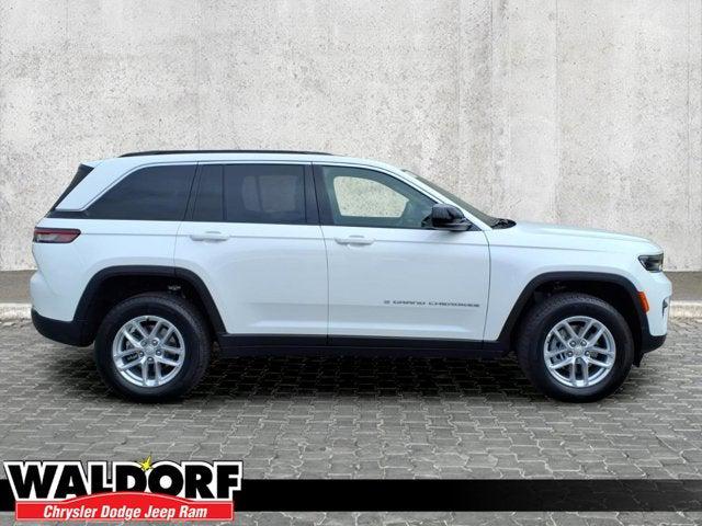 2025 Jeep Grand Cherokee GRAND CHEROKEE LAREDO X 4X4