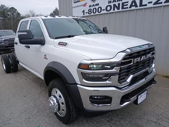 2026 RAM Ram 4500 Chassis Cab RAM 4500 TRADESMAN CHASSIS CREW CAB 4X4 60 CA 2026 RAM Ram 4500 Chassis Cab RAM 4500 TRADESMAN CHASSIS CREW CAB 4X4 60 CA