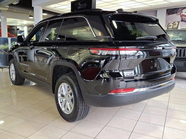 2025 Jeep Grand Cherokee GRAND CHEROKEE LAREDO X 4X4